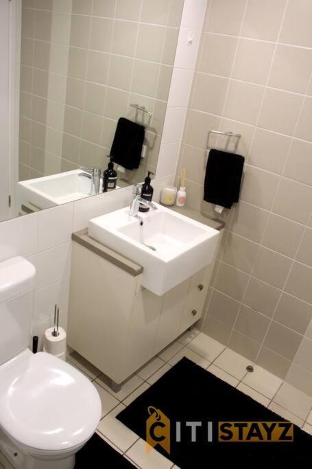 Comfortable & Spacious -2Bd 2Bth - Braddon Apartman Canberra Kültér fotó